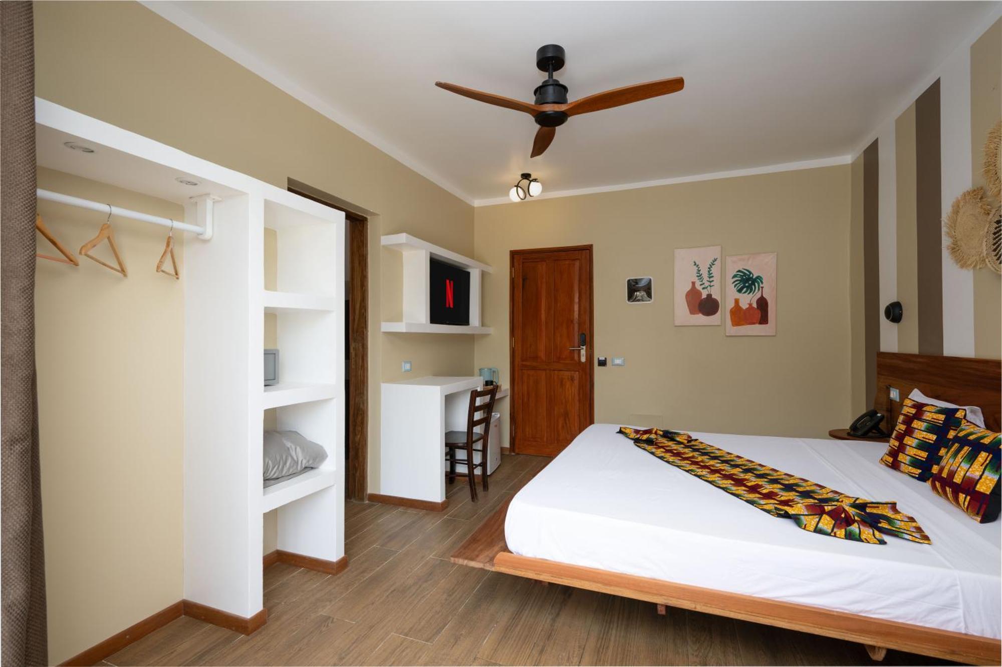 Hotel Hotel 4*